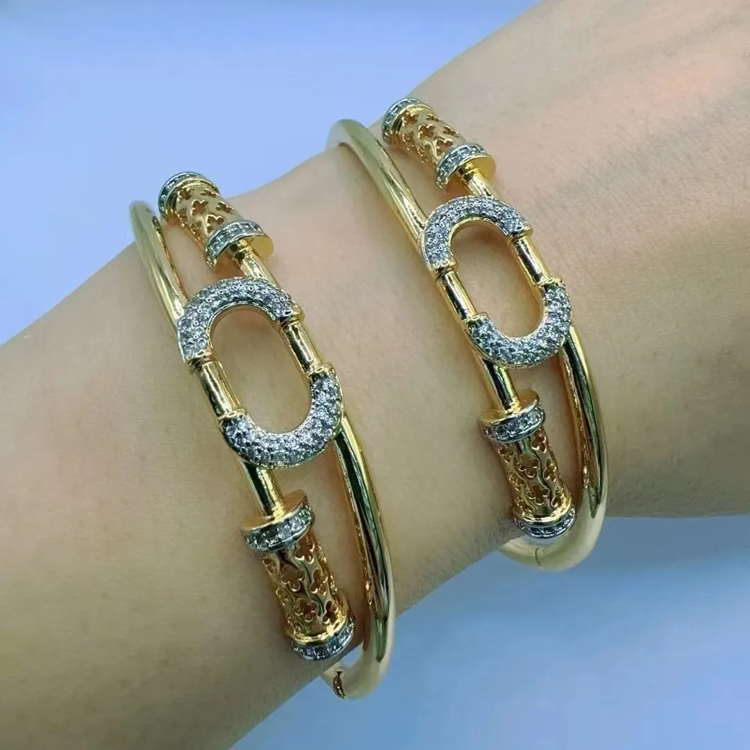 Basic Vintage Style Classic Style Solid Color Copper Plating Zircon 18K Gold Plated Women's Bangle display picture 1