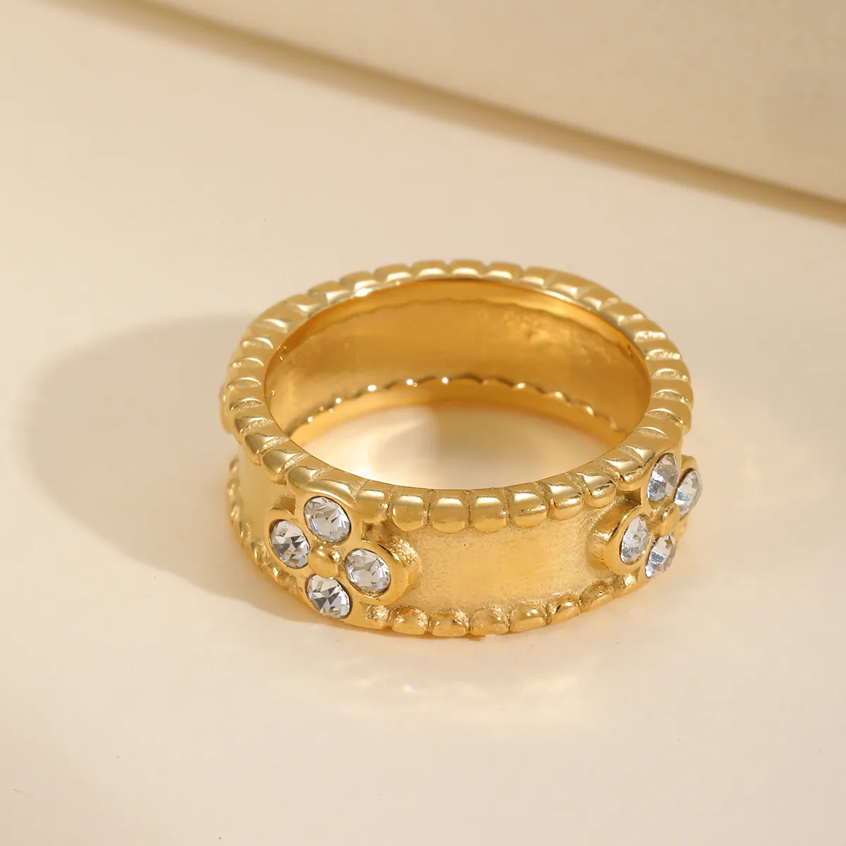 Cute Basic Simple Style Irregular Geometric Flower 304 Stainless Steel Inlay Zircon 18K Gold Plated Women's Rings display picture 4