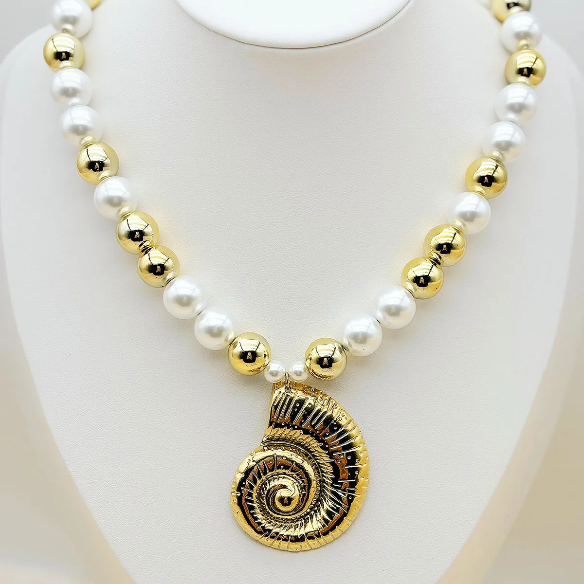 Elegant Vintage Style Starfish Conch Heart Shape 304 Stainless Steel CCB Imitation Pearl Women's Multi Charms Necklace display picture 9
