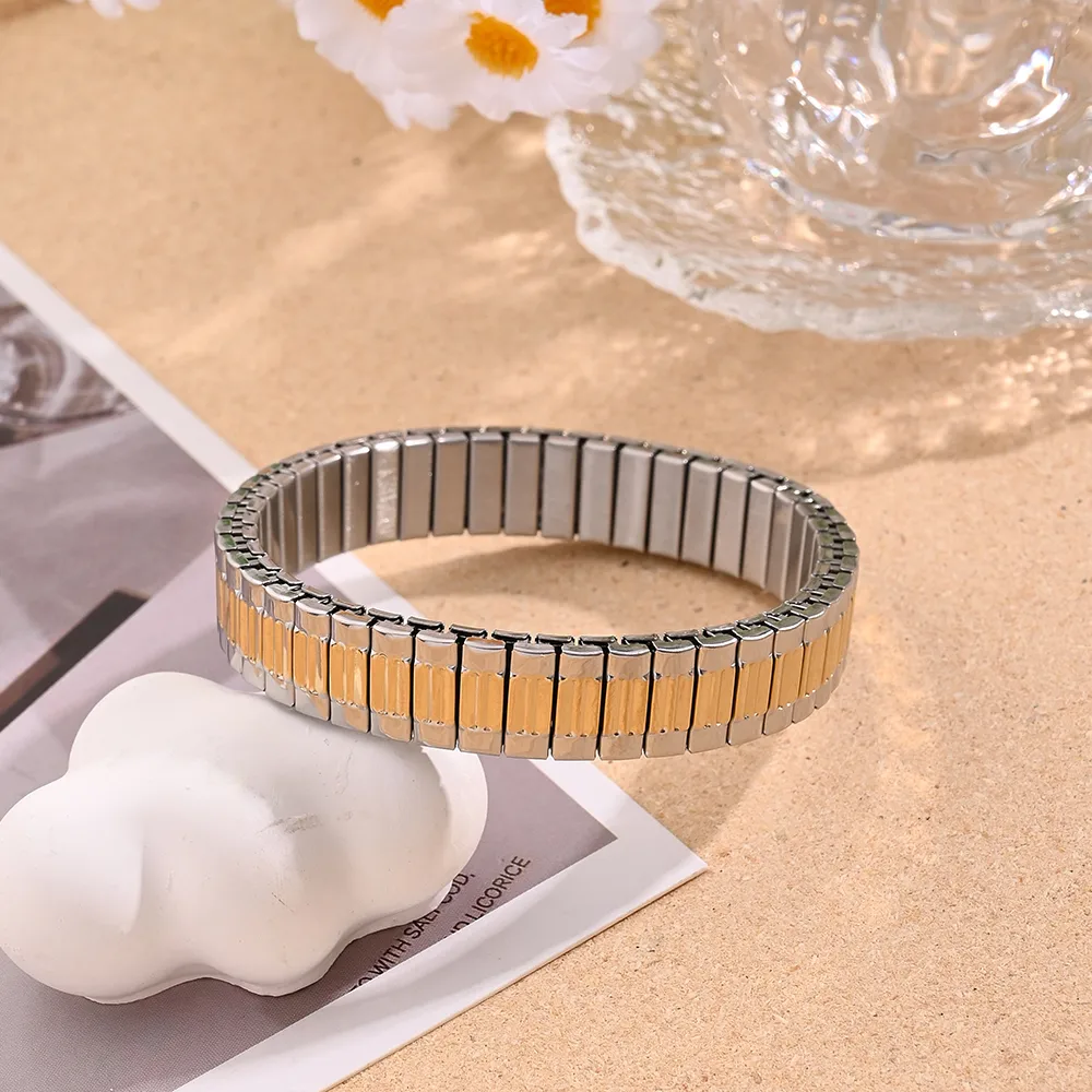 Casual Modern Style Artistic Triangle Heart Shape Simple 304 Stainless Steel Handmade Polishing Plating 18K Gold Plated Women's Bracelets display picture 5