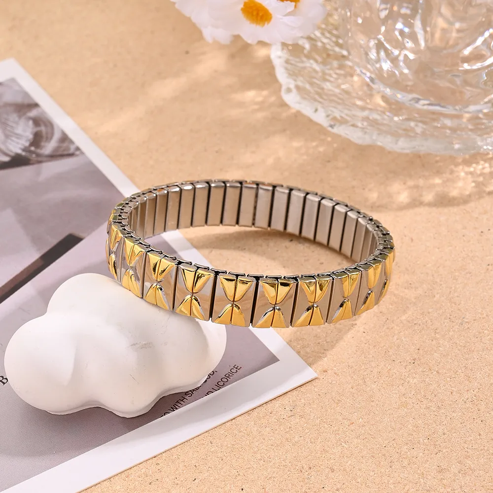 Casual Modern Style Artistic Triangle Heart Shape Simple 304 Stainless Steel Handmade Polishing Plating 18K Gold Plated Women's Bracelets display picture 7