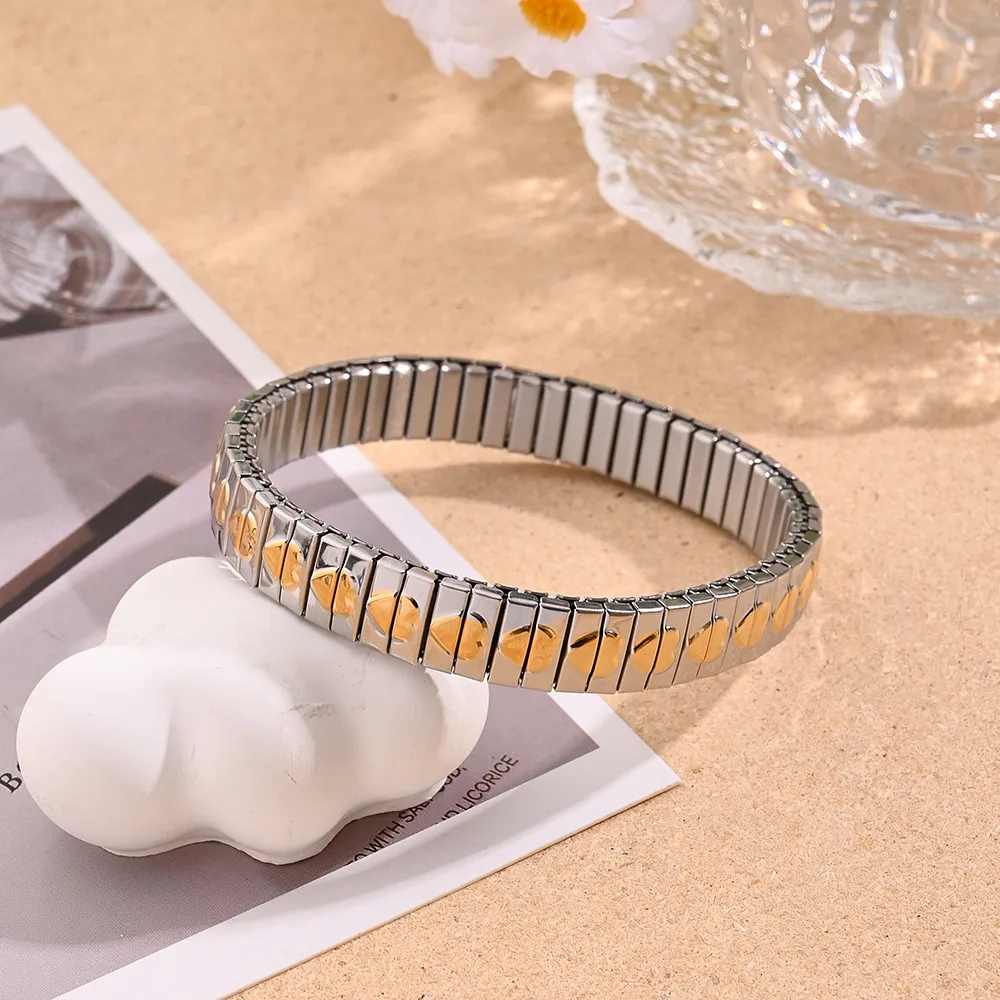 Casual Modern Style Artistic Triangle Heart Shape Simple 304 Stainless Steel Handmade Polishing Plating 18K Gold Plated Women's Bracelets display picture 3