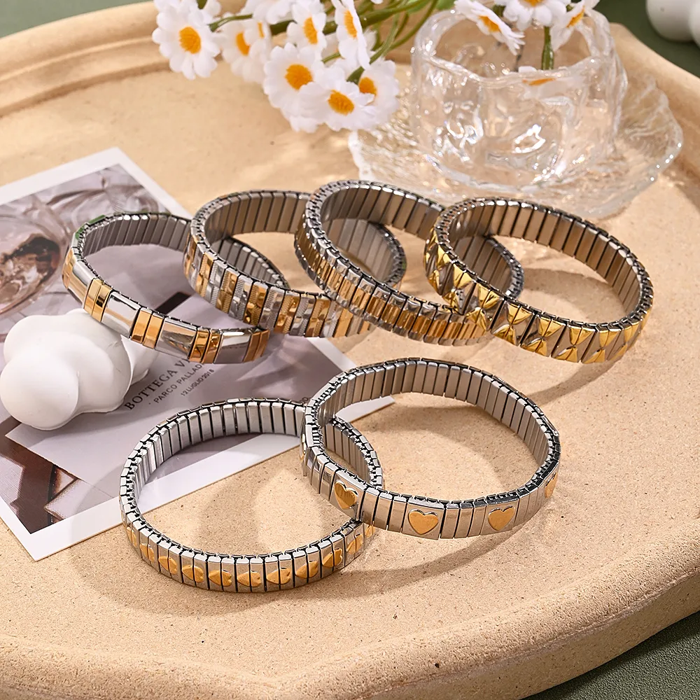 Casual Modern Style Artistic Triangle Heart Shape Simple 304 Stainless Steel Handmade Polishing Plating 18K Gold Plated Women's Bracelets display picture 1