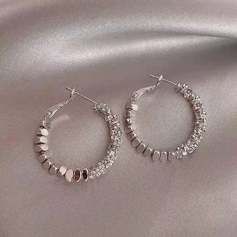 1 Pair Elegant Lady Round Plating Copper Earrings display picture 5