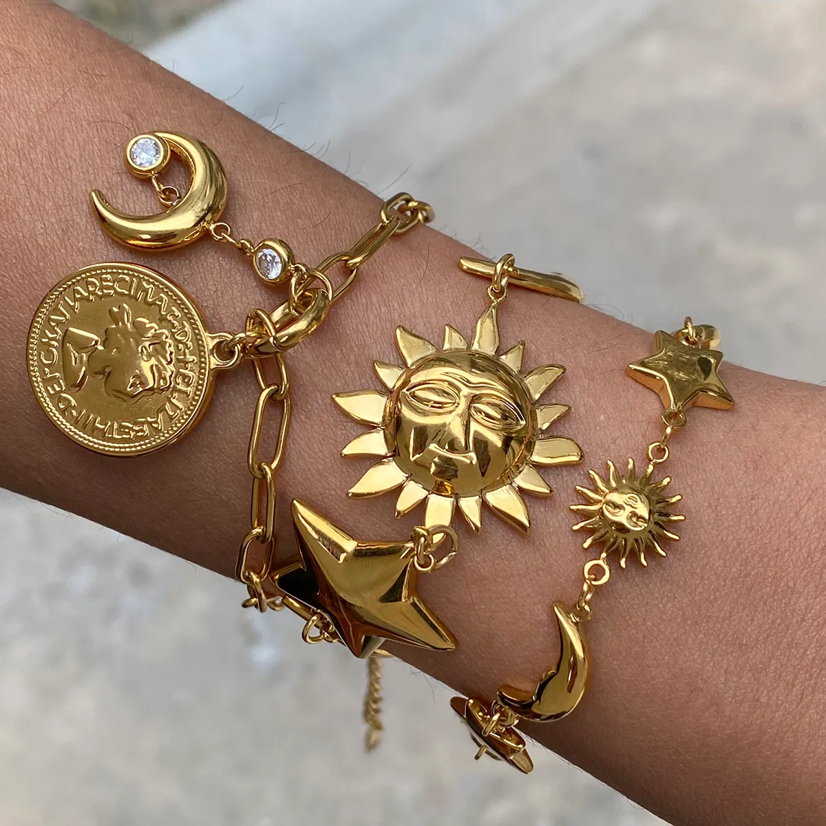 Vacation Simple Style Classic Style Sun Star Moon 316 Stainless Steel  Women's Bracelets display picture 1
