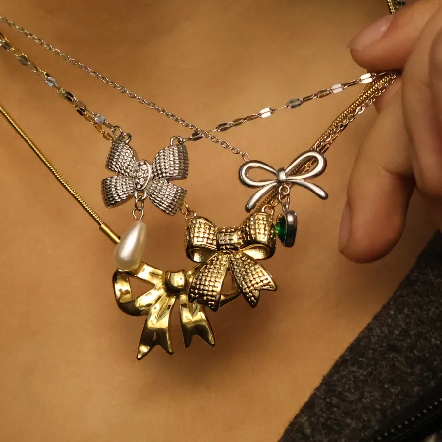 Retro Classic Style Heart Shape Bow Knot 304 Stainless Steel Plating Zircon 18K Gold Plated Unisex Pendant Necklace display picture 5
