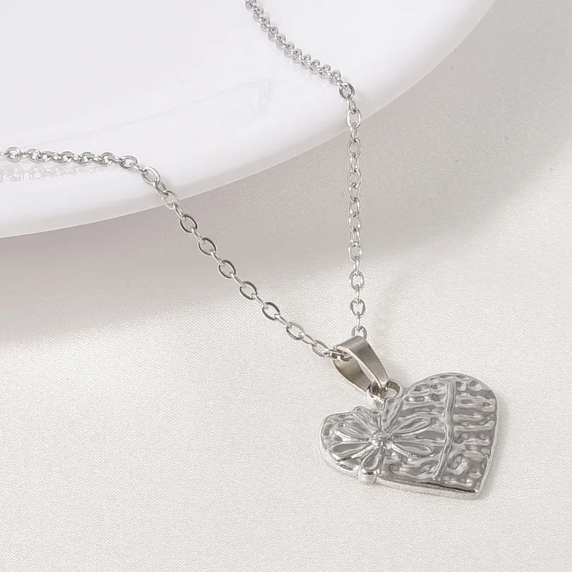 Vintage Style Simple Style Heart Shape 304 Stainless Steel Plating 18K Gold Plated Unisex Pendant Necklace display picture 6
