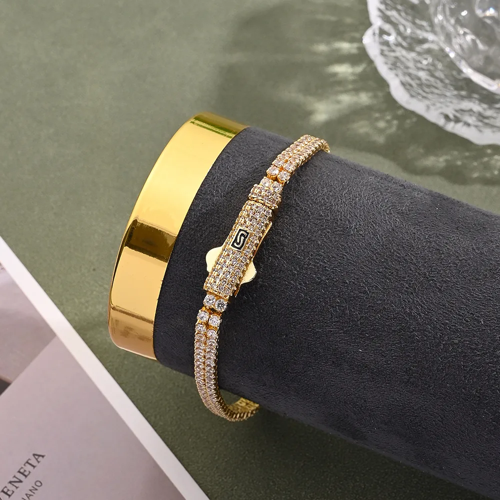 Vacation Modern Style Artistic Rectangle 304 Stainless Steel Copper Handmade Polishing Plating Zircon 18K Gold Plated Unisex Bracelets display picture 2