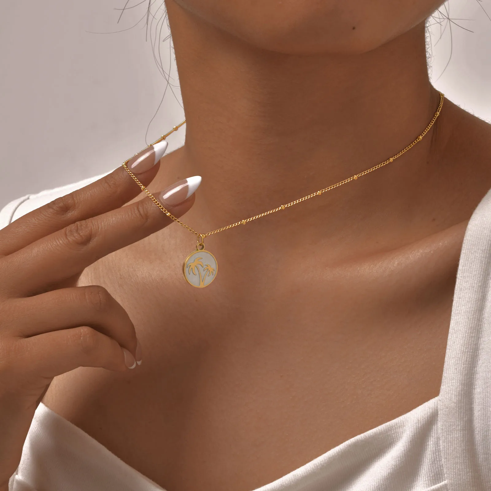Wholesale Jewelry Vintage Style Palm Tree 201 Stainless Steel 18K Gold Plated Pendant Necklace Cable Chain display picture 2