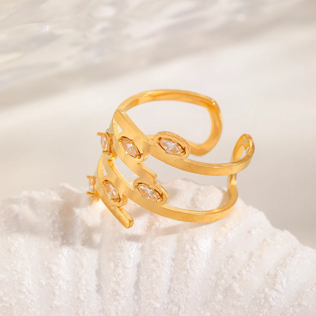 Cute Romantic Shiny Sun Leaves Heart Shape 304 Stainless Steel Inlay Zircon 18K Gold Plated Women's Open Rings display picture 1