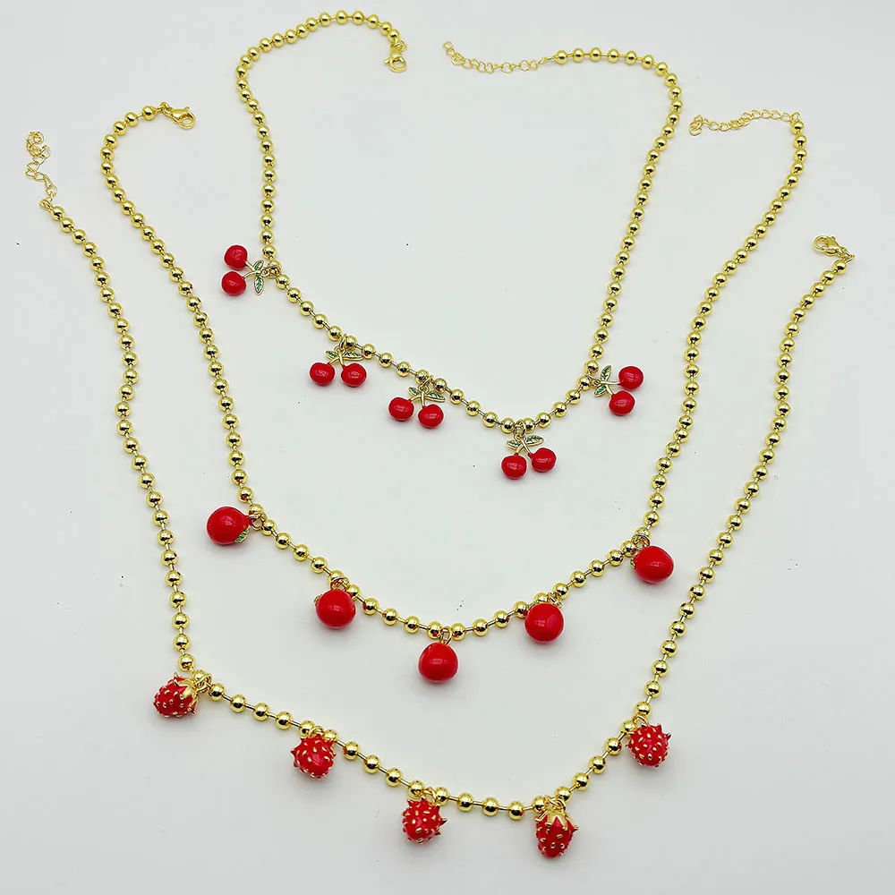 Retro Classic Style Cherry Apple Strawberry Copper Women's Multi Charms Necklace display picture 2
