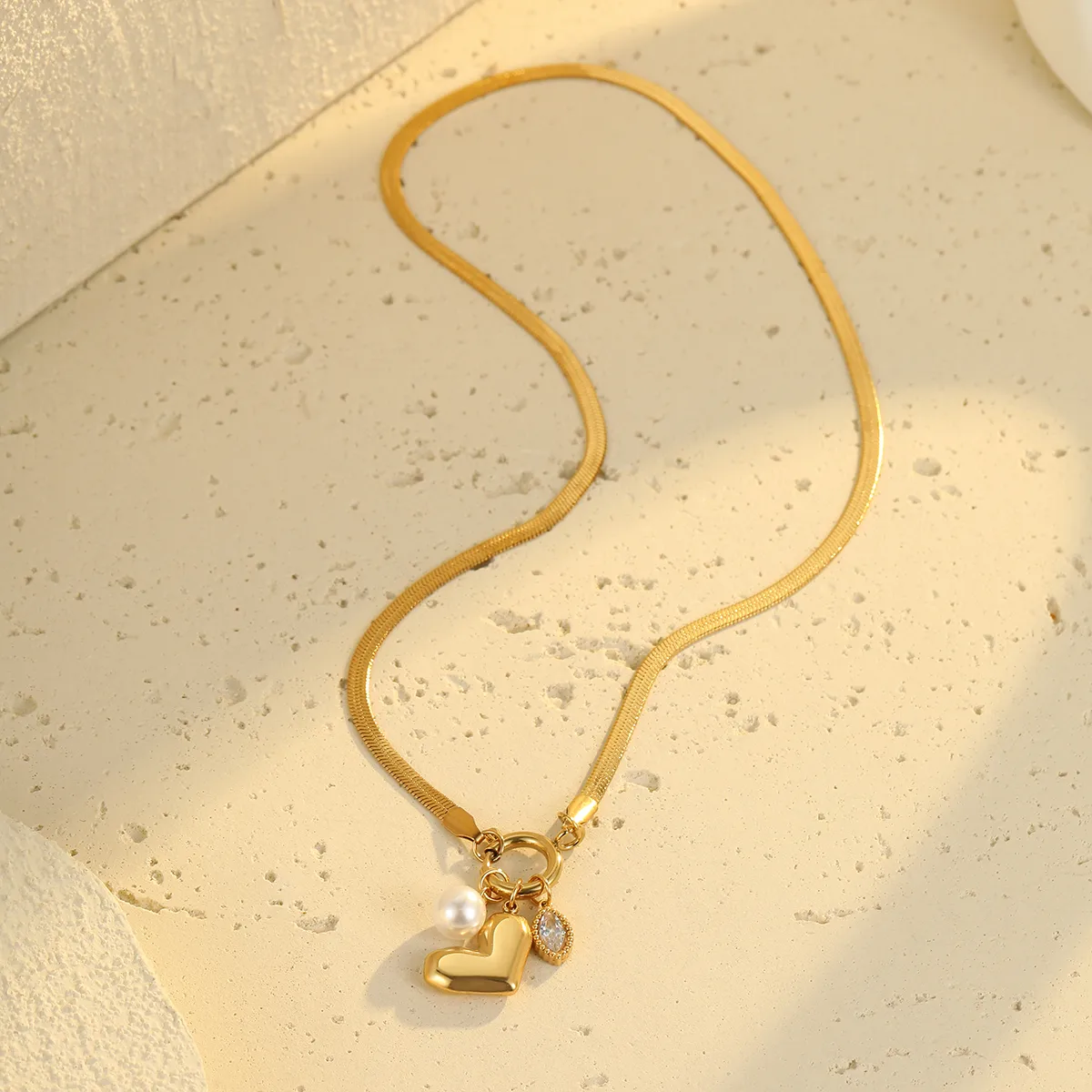 Classic Style Commute Heart Shape 304 Stainless Steel Women's Pendant Necklace Choker display picture 5
