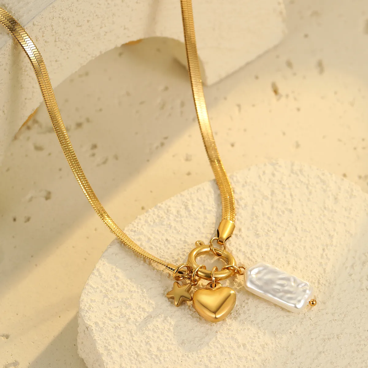 Classic Style Commute Heart Shape 304 Stainless Steel Women's Pendant Necklace Choker display picture 7