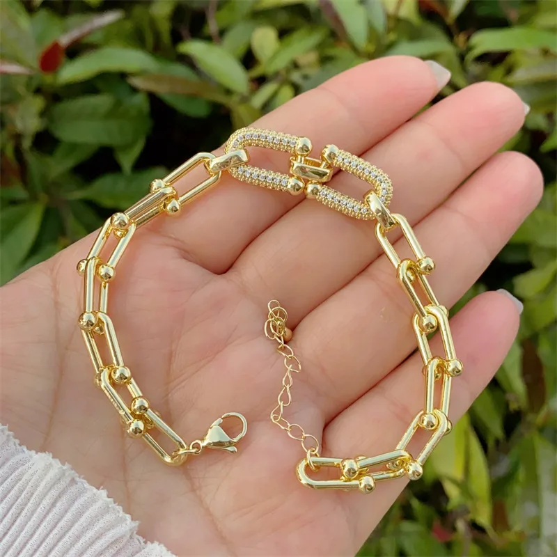 Classic Style Geometric Copper Zircon 18K Gold Plated Women's Bracelets display picture 4