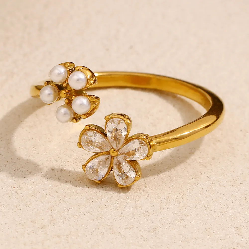 Elegant Retro Flower 304 Stainless Steel Plating Women's Open Rings display picture 4