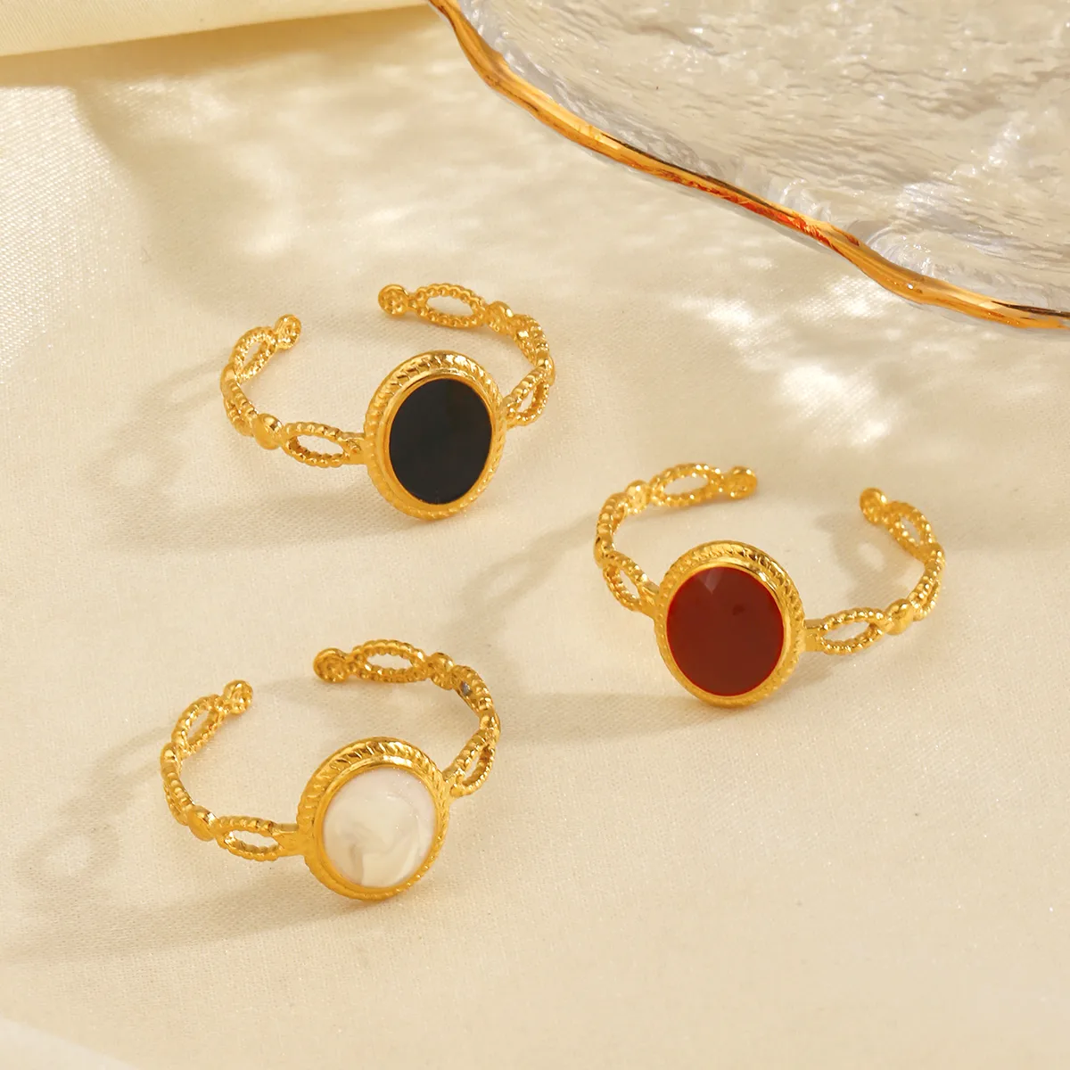 Cute Simple Style Oval 304 Stainless Steel Plating Resin 18K Gold Plated Women's Open Rings display picture 2