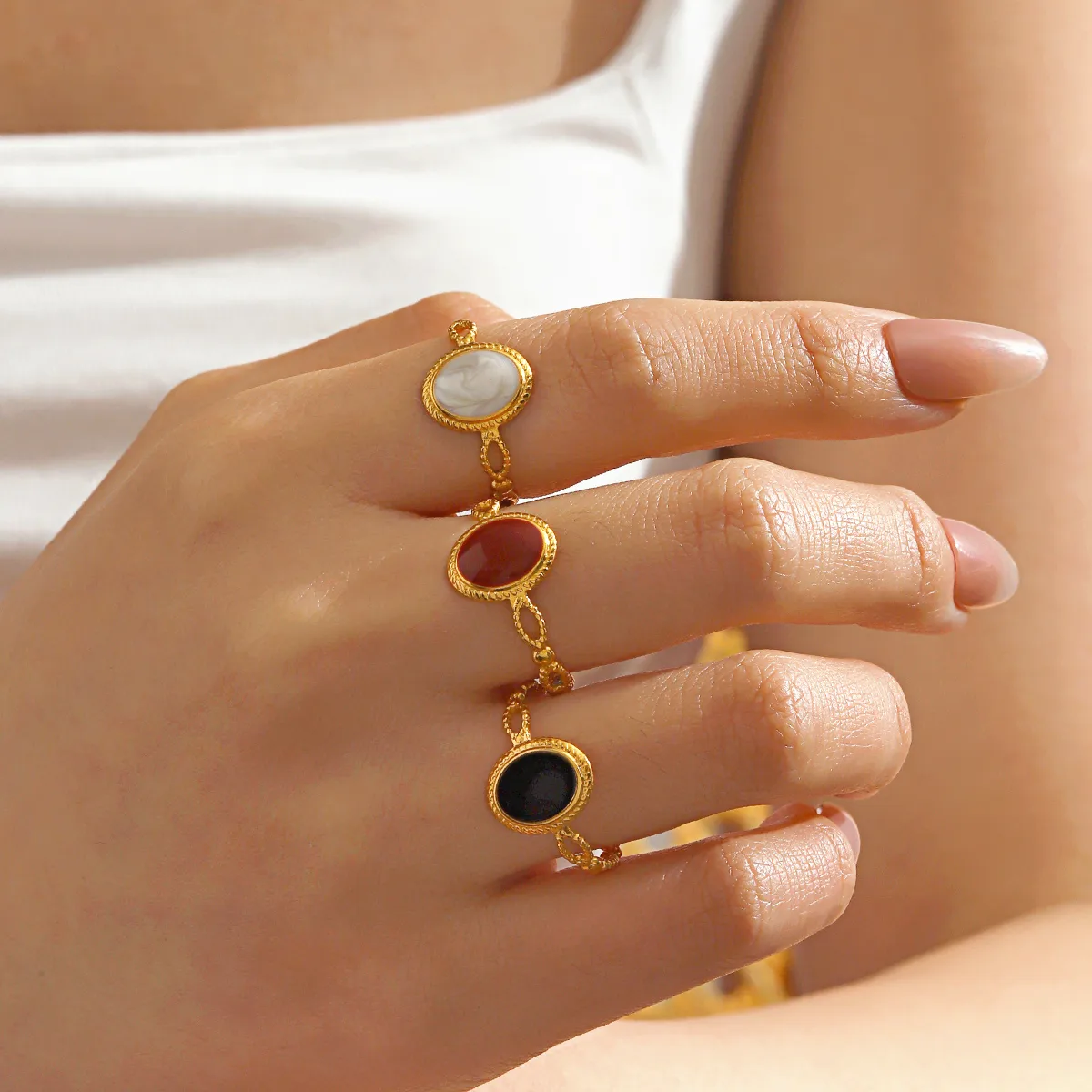 Cute Simple Style Oval 304 Stainless Steel Plating Resin 18K Gold Plated Women's Open Rings display picture 3