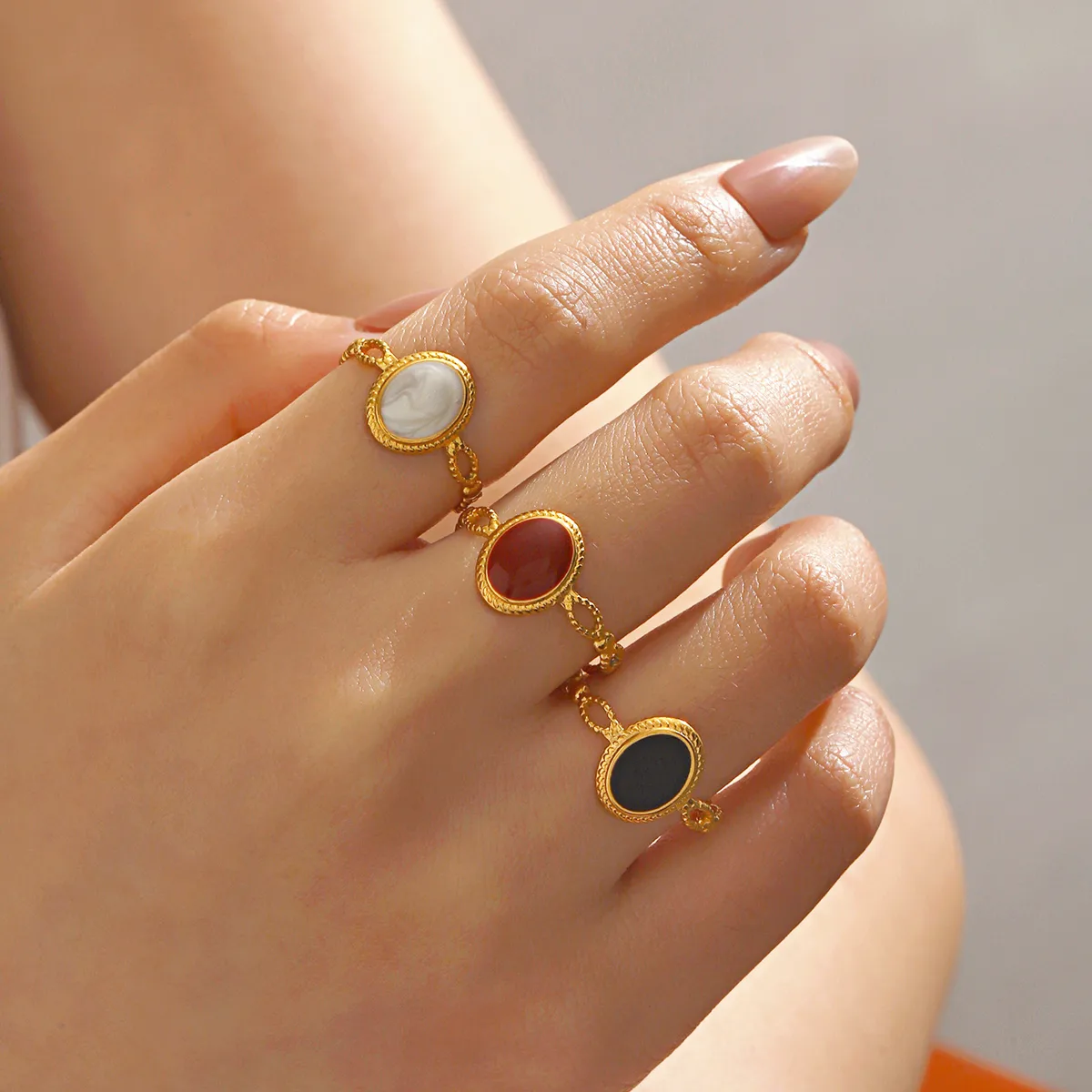Cute Simple Style Oval 304 Stainless Steel Plating Resin 18K Gold Plated Women's Open Rings display picture 1