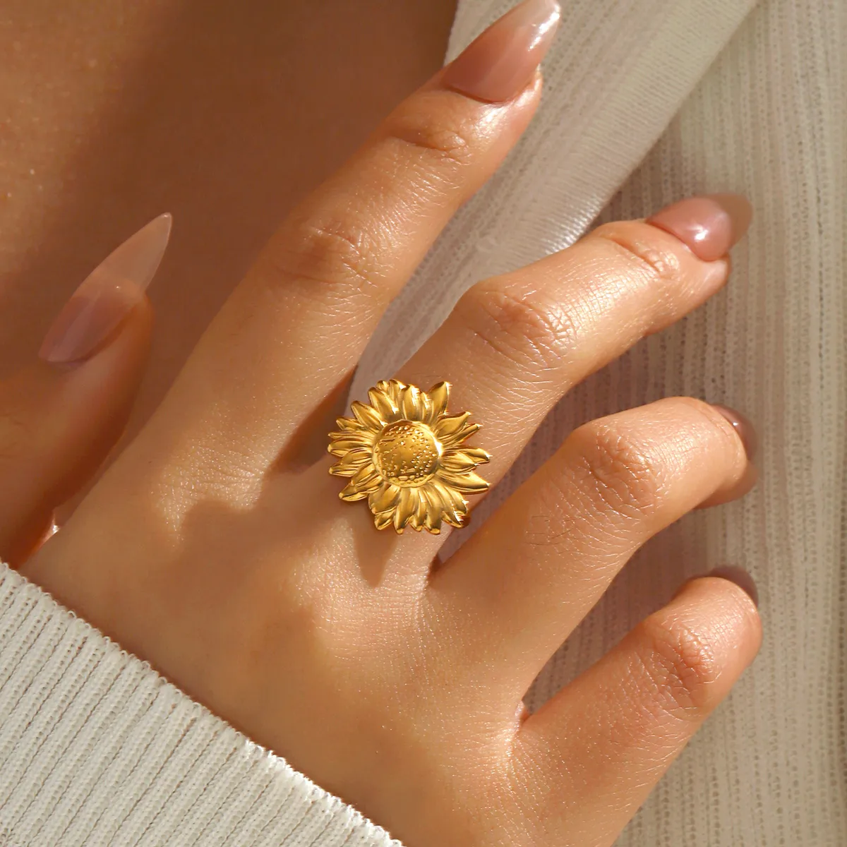 IG Style Hip-Hop Simple Style Sunflower 304 Stainless Steel Plating 18K Gold Plated Women's Open Rings display picture 4