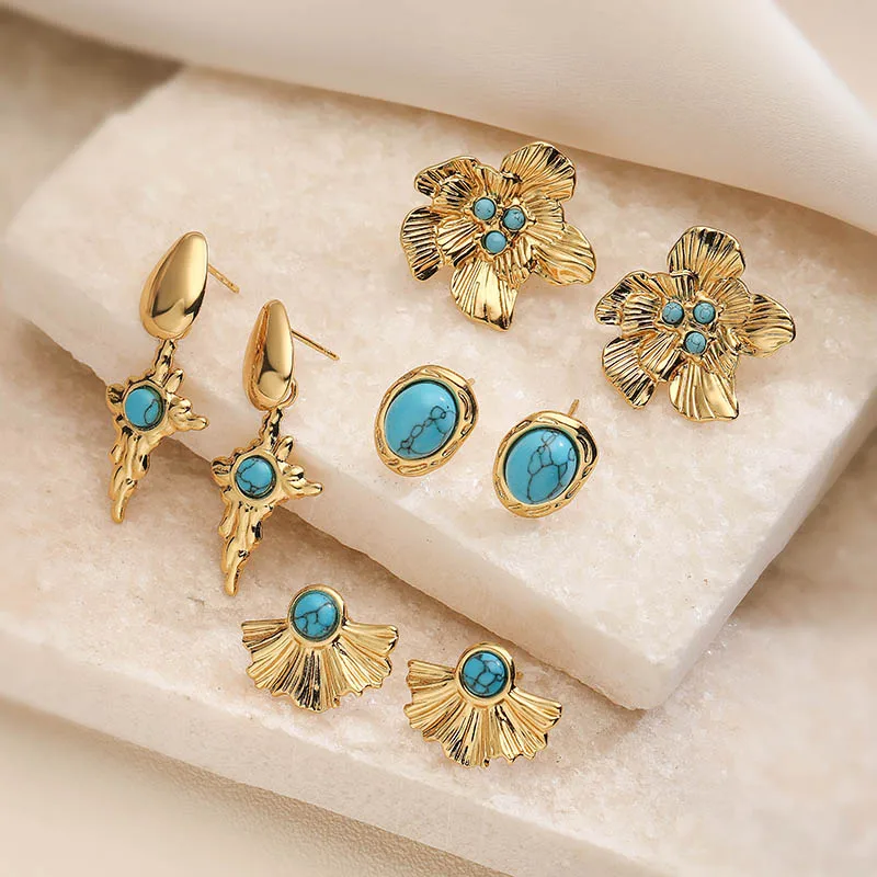 1 Pair Retro Luxurious Water Droplets Petal Fish Tail Plating Inlay 304 Stainless Steel Artificial Turquoise 18K Gold Plated Drop Earrings Ear Studs display picture 2