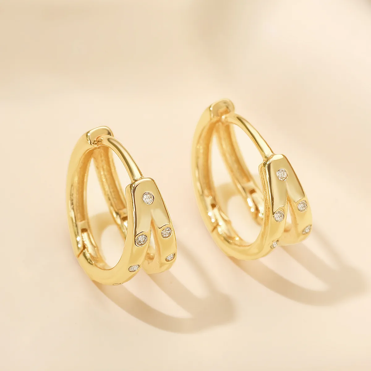 1 Pair Retro Simple Style Commute Geometric Copper Earrings display picture 3