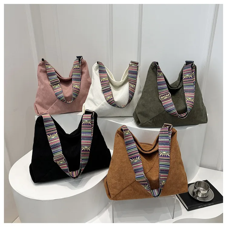 Women's Large Corduroy Solid Color Streetwear Sewing Thread Square Zipper Tote Bag display picture 18