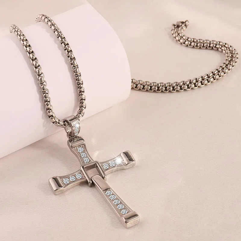 New Hot Fashion Personality Hip Hop Stainless Steel Diamond Cross Pendant Necklace High-end All-match Jewelry display picture 10