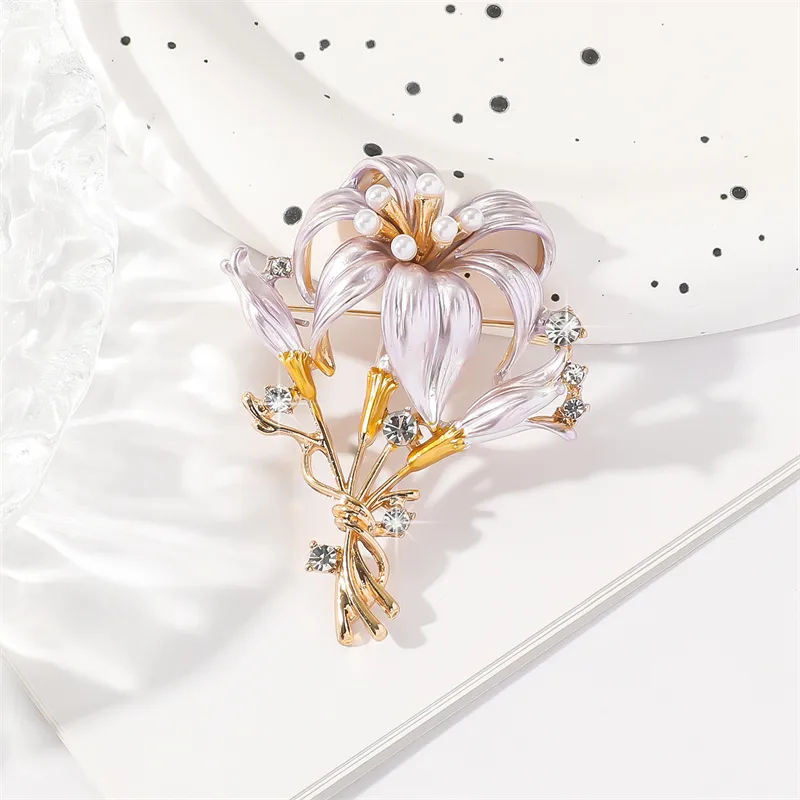 Elegant Classic Style Flower Alloy Women's Brooches display picture 4