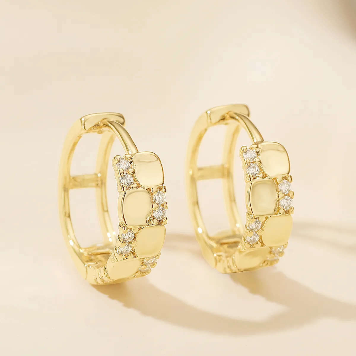 1 Pair Retro Simple Style Commute Geometric Copper Earrings display picture 3