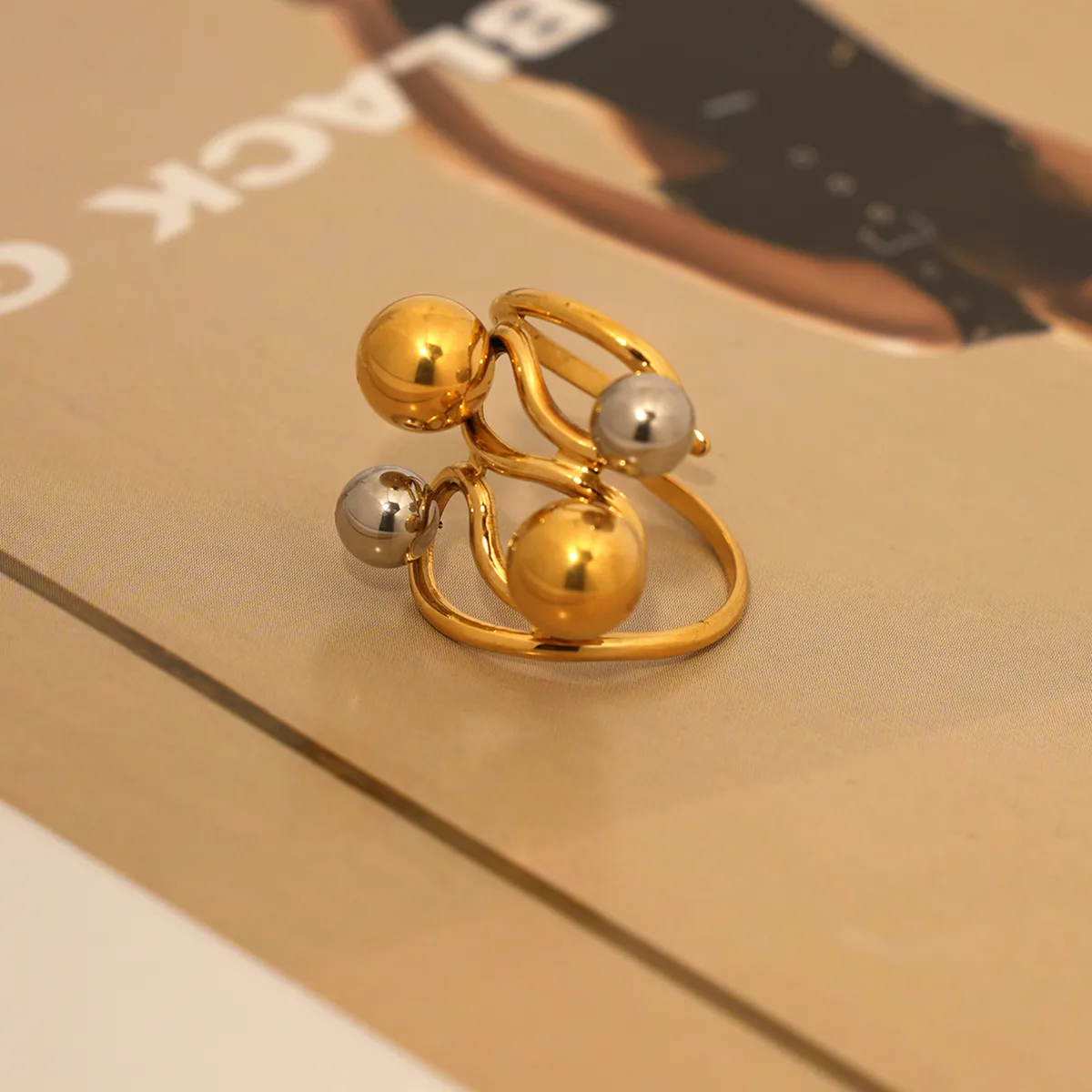 Exaggerated Ball 304 Stainless Steel Geometric 18K Gold Plated Women's Open Rings display picture 2