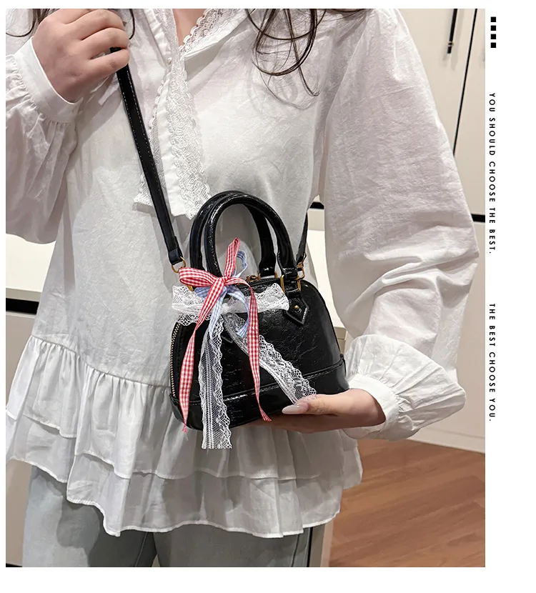 Women's Pu Leather Bow Knot Streetwear Shell Zipper Shoulder Bag display picture 1