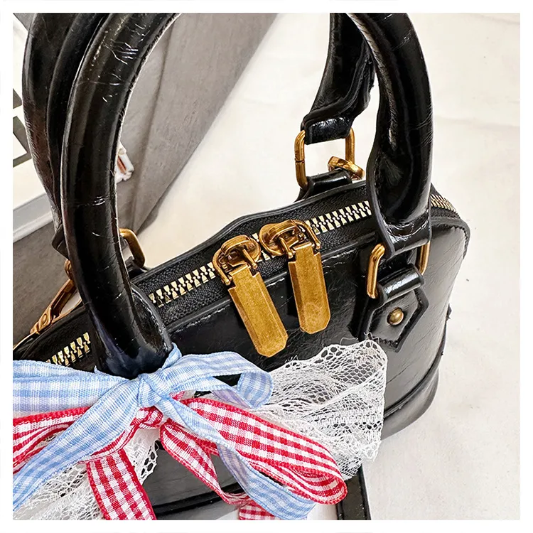 Women's Pu Leather Bow Knot Streetwear Shell Zipper Shoulder Bag display picture 17