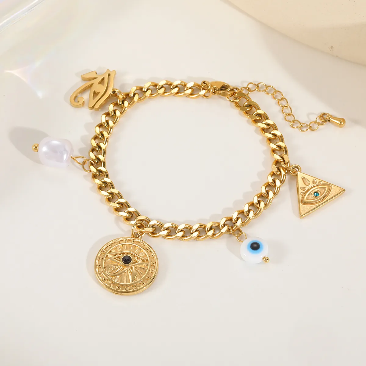 Casual Elegant Vintage Style Geometric Sun Devil's Eye 304 Stainless Steel Plating Inlay Acrylic Imitation Pearl Zircon 18K Gold Plated Women's Bracelets Necklace display picture 6
