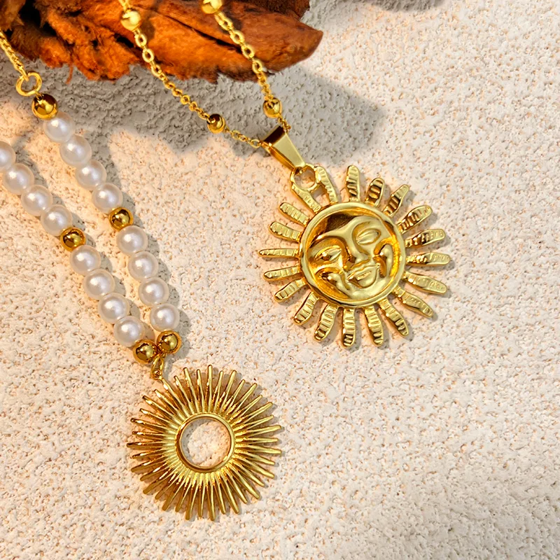 Vintage Style Classic Style Geometric Sun 304 Stainless Steel Plating 18K Gold Plated Women's Pendant Necklace display picture 1