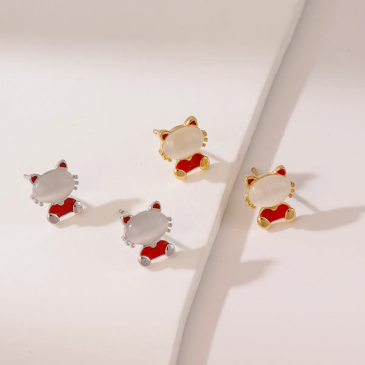 1 Pair Classic Style Cat Copper Ear Studs display picture 3