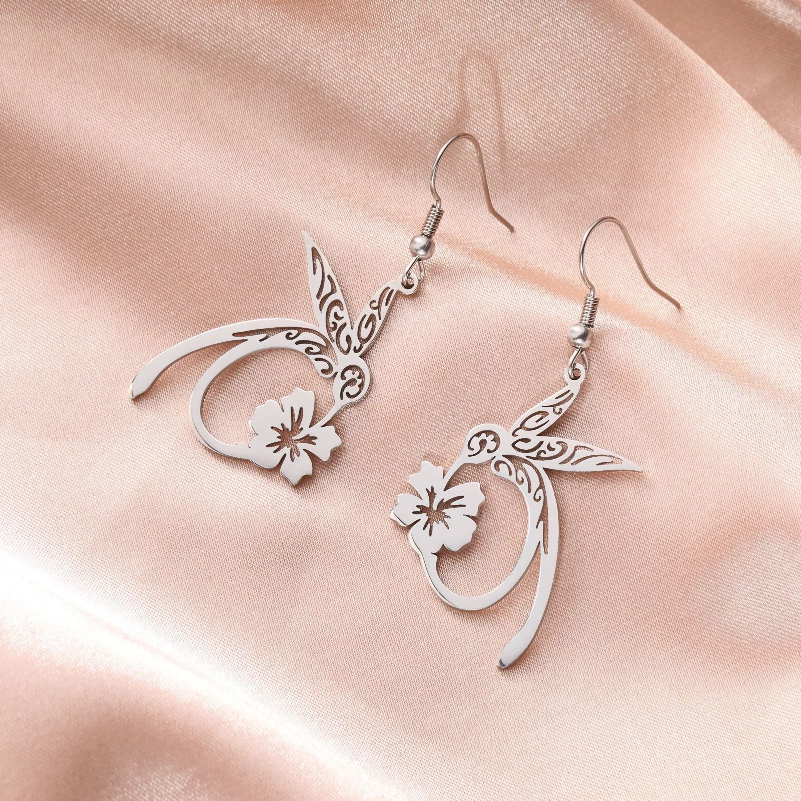 1 Pair Vacation Classic Style Solid Color Plating 304 Stainless Steel Drop Earrings display picture 9