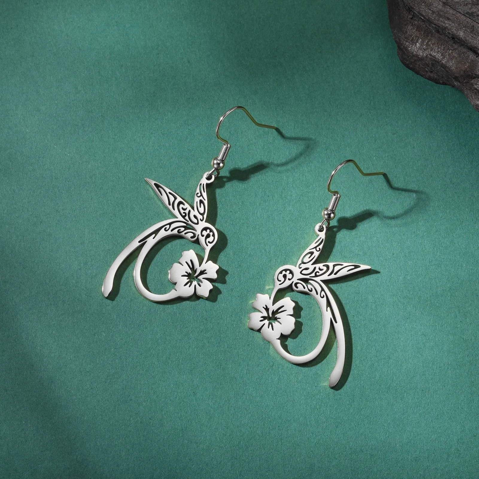 1 Pair Vacation Classic Style Solid Color Plating 304 Stainless Steel Drop Earrings display picture 10