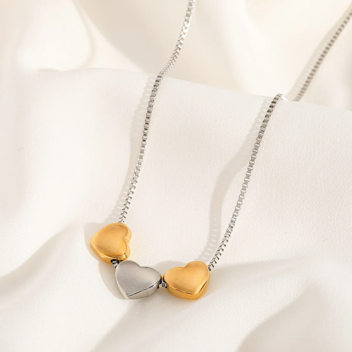 Casual Simple Style Commute Heart Shape 304 Stainless Steel 18K Gold Plated Valentine'S Day Women's Necklace display picture 2