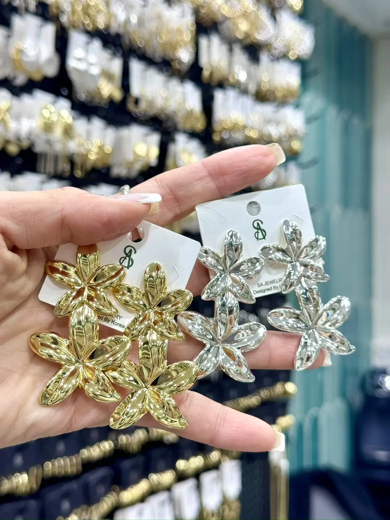 1 Pair/Package Casual Modern Style Sweet Flower Polishing Copper 18K Gold Plated White Gold Plated Ear Studs display picture 1
