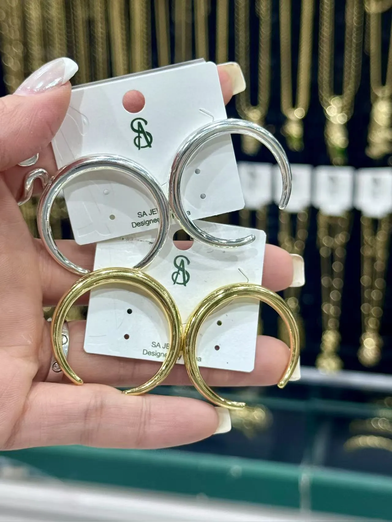 1 Pair/Package Casual Modern Style Sweet Arc Polishing Copper 18K Gold Plated White Gold Plated Ear Studs display picture 1