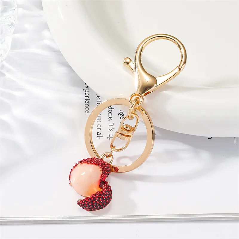 1 Piece Cute Modern Style Fruit Litchi Alloy Women's Screw Clasp Closure Lobster Trigger Clasp Closure Bag Pendant Keychain display picture 1