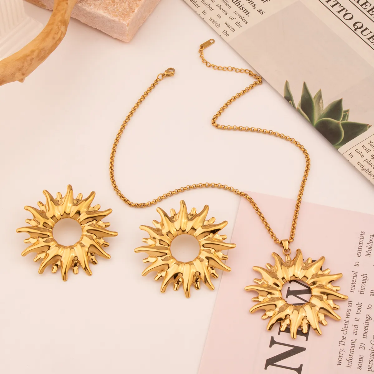 Streetwear Shiny Sun 304 Stainless Steel Polishing Plating 18K Gold Plated Women's Jewelry Set display picture 2