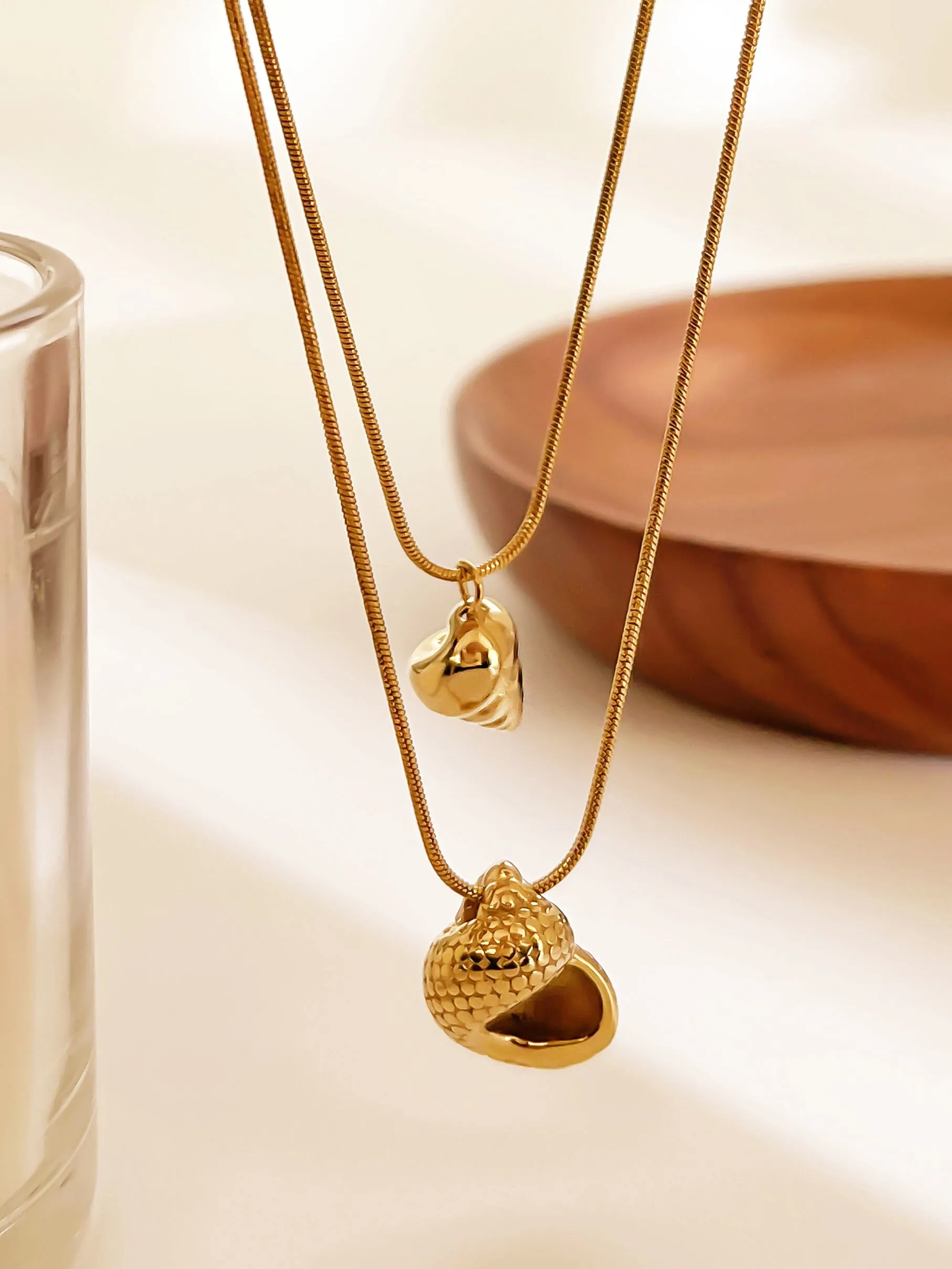 Vintage Style Classic Style Conch Snails 316L Stainless Steel  Irregular 18K Gold Plated Women's Pendant Necklace display picture 2