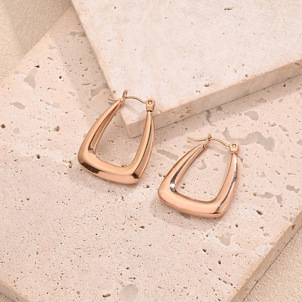 1 Pair/Package Casual Modern Style Simple Style U Shape Multicolor Handmade Polishing Plating 304 Stainless Steel 18K Gold Plated Colorful Plating Rose Gold Plated Earrings display picture 4