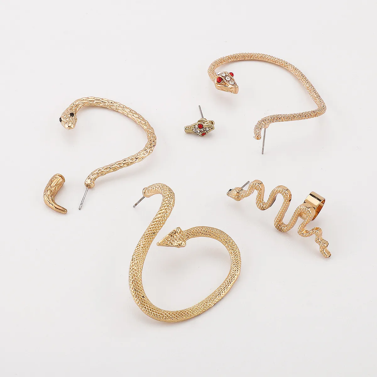 1 Piece Retro Classic Style Snake Plating Alloy Rhinestones Ear Cuffs display picture 10