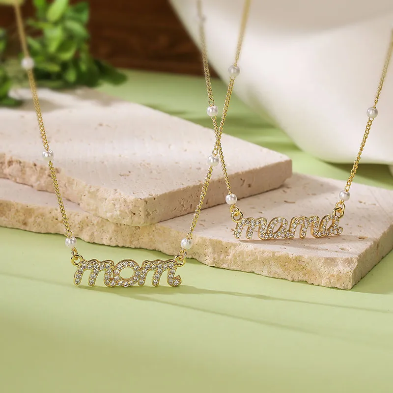 Sweet Simple Style Letter Copper Plating Inlay Artificial Pearls Zircon 18K Gold Plated Mother'S Day Women's Pendant Necklace display picture 1