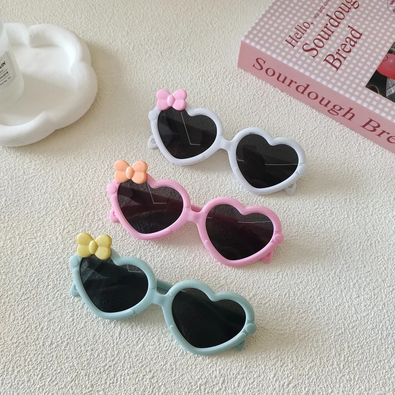 Sweet Simple Style Heart Shape Resin Special-Shaped Mirror Full Frame Glasses display picture 2