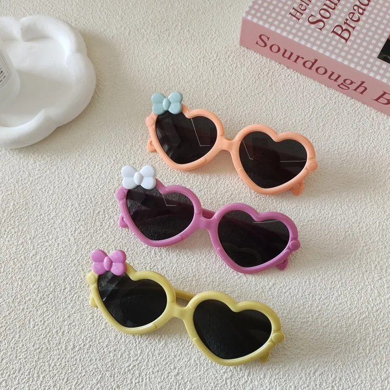 Sweet Simple Style Heart Shape Resin Special-Shaped Mirror Full Frame Glasses display picture 3