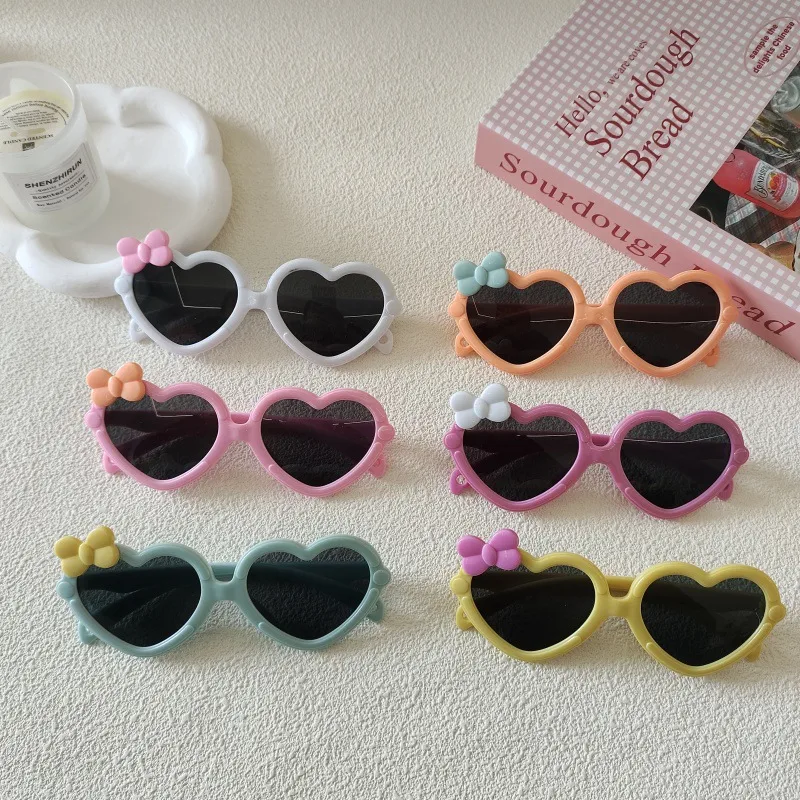 Sweet Simple Style Heart Shape Resin Special-Shaped Mirror Full Frame Glasses display picture 1