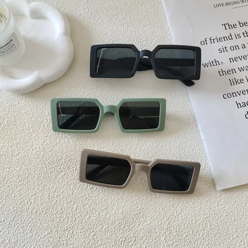 Sweet Simple Style Solid Color Resin Square Full Frame Glasses display picture 2